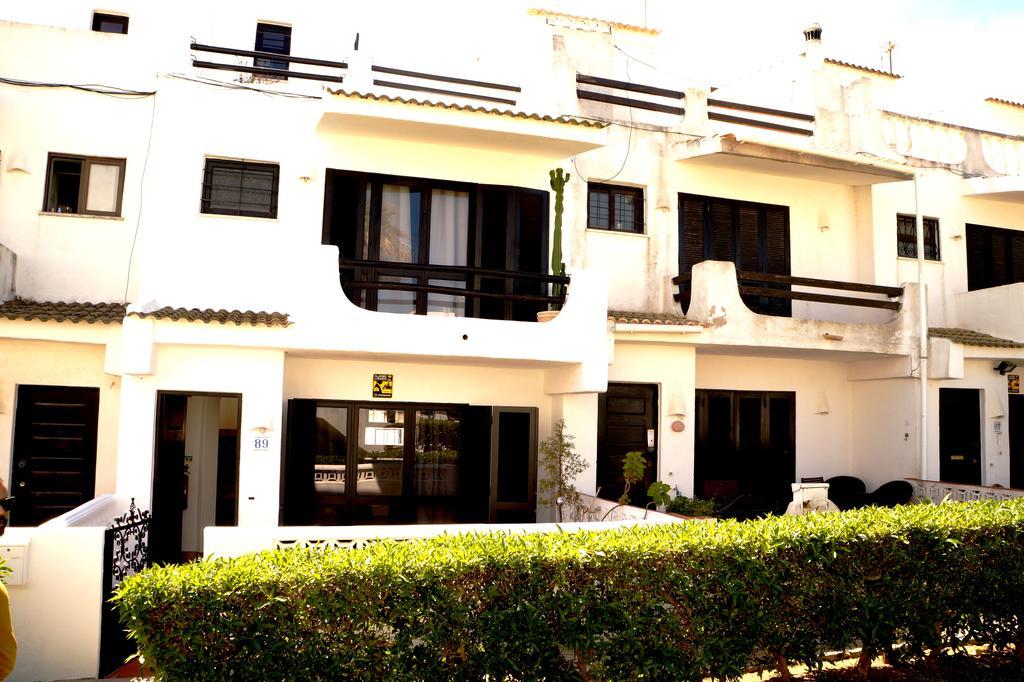 Guesthouse High Tower Lagos Esterno foto
