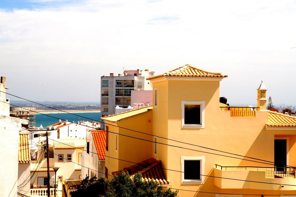 Guesthouse High Tower Lagos Esterno foto
