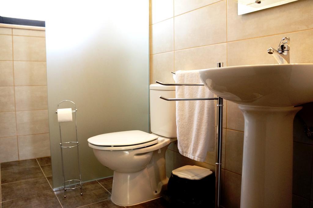Guesthouse High Tower Lagos Esterno foto