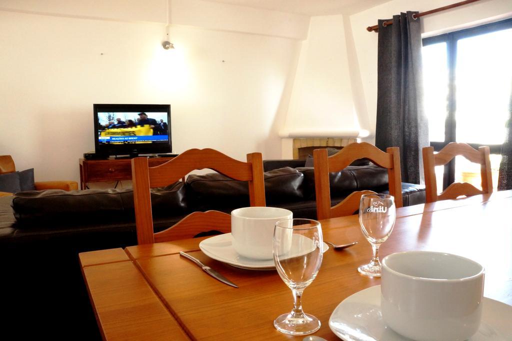 Guesthouse High Tower Lagos Esterno foto